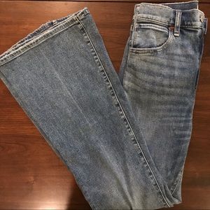 NWT A&F Ultra High Rise Flare Jeans